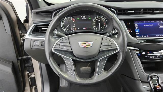 used 2023 Cadillac XT5 car, priced at $33,395