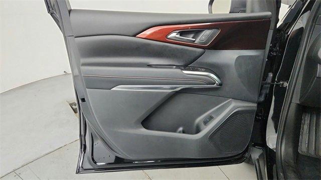 used 2024 Chevrolet Traverse car, priced at $43,995