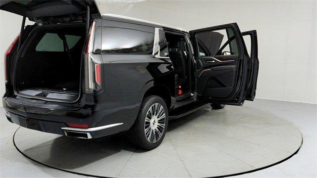 used 2022 Cadillac Escalade ESV car, priced at $66,195