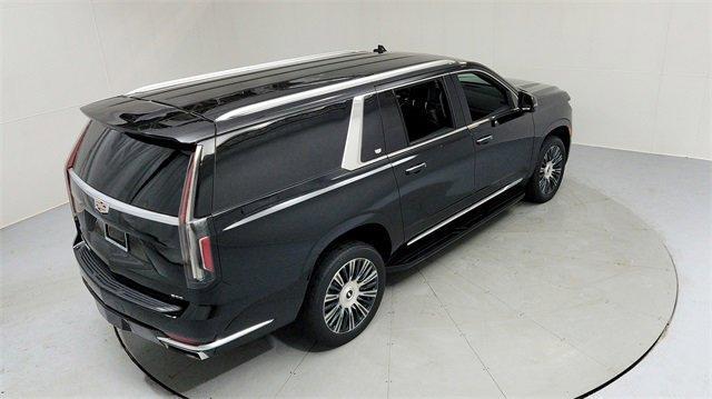 used 2022 Cadillac Escalade ESV car, priced at $66,195