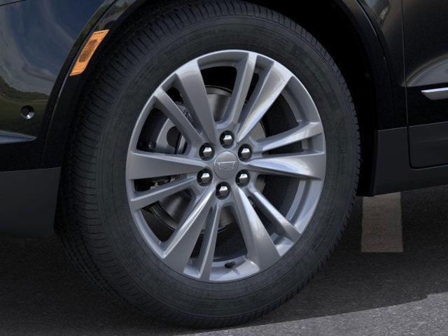 new 2025 Cadillac XT5 car, priced at $51,001