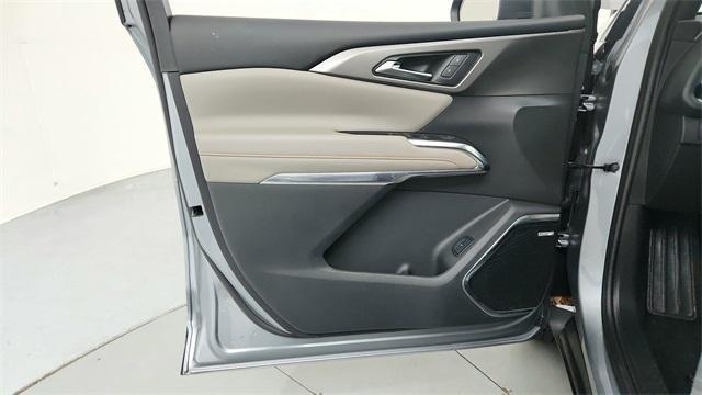 used 2024 Chevrolet Traverse car, priced at $43,595