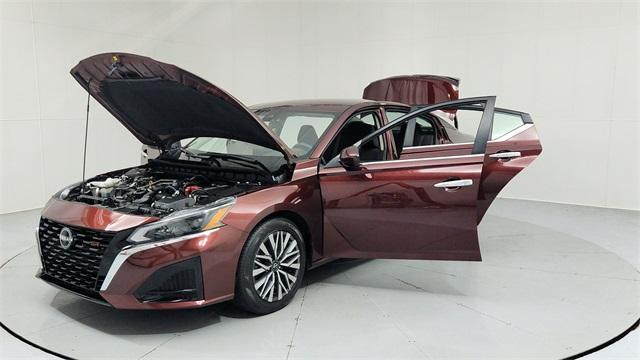 used 2023 Nissan Altima car, priced at $20,395