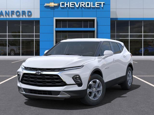 new 2024 Chevrolet Blazer car, priced at $31,922