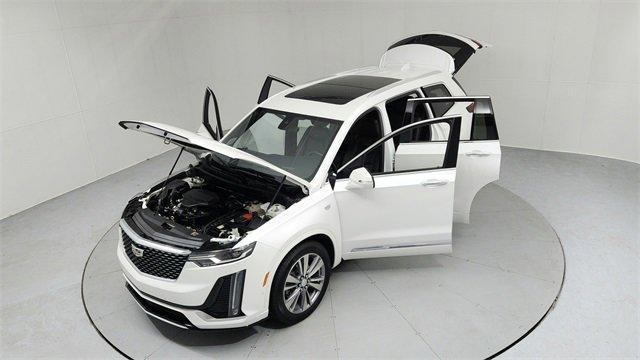 used 2022 Cadillac XT6 car, priced at $35,895