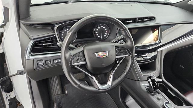 used 2022 Cadillac XT6 car, priced at $36,995