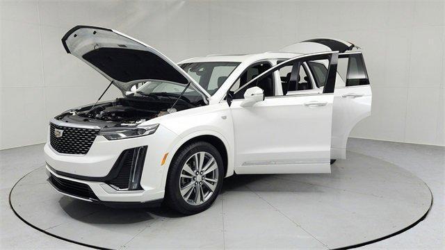 used 2022 Cadillac XT6 car, priced at $35,895