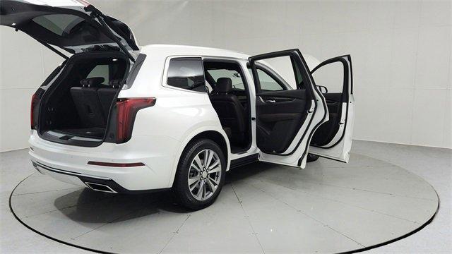used 2022 Cadillac XT6 car, priced at $35,895