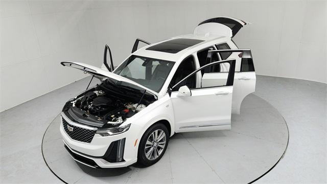 used 2022 Cadillac XT6 car, priced at $36,995