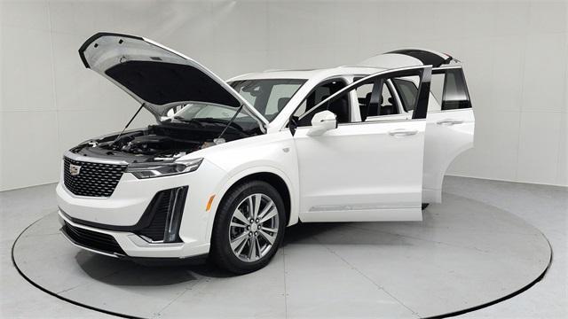 used 2022 Cadillac XT6 car, priced at $36,995