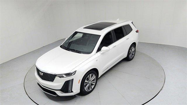 used 2022 Cadillac XT6 car, priced at $35,895