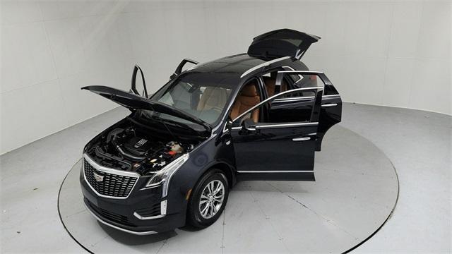 used 2022 Cadillac XT5 car, priced at $33,995
