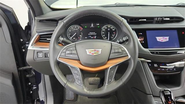 used 2022 Cadillac XT5 car, priced at $33,995