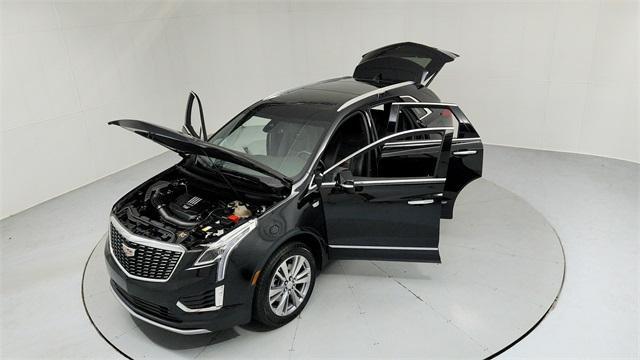 used 2024 Cadillac XT5 car, priced at $39,595