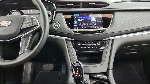 used 2024 Cadillac XT5 car, priced at $42,995