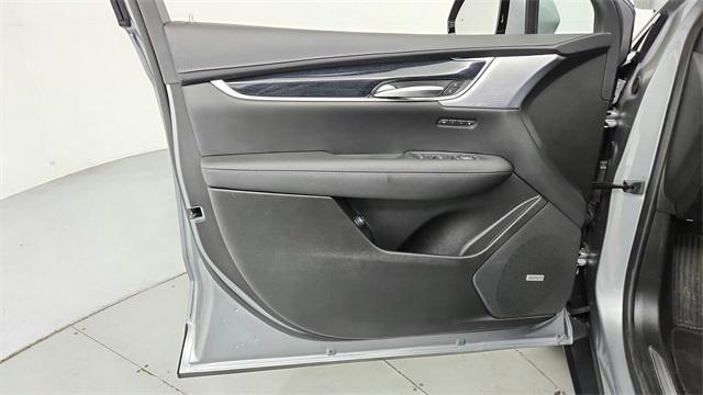 used 2024 Cadillac XT5 car, priced at $42,995
