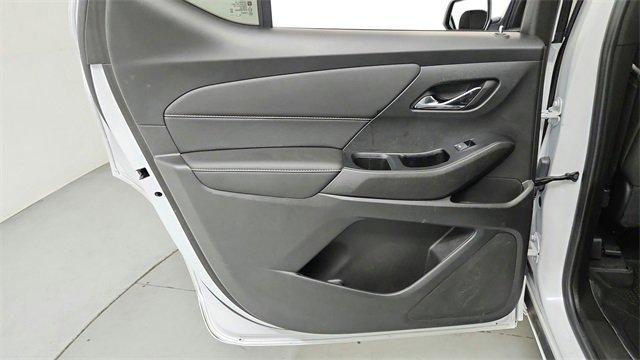 used 2023 Chevrolet Traverse car, priced at $36,995