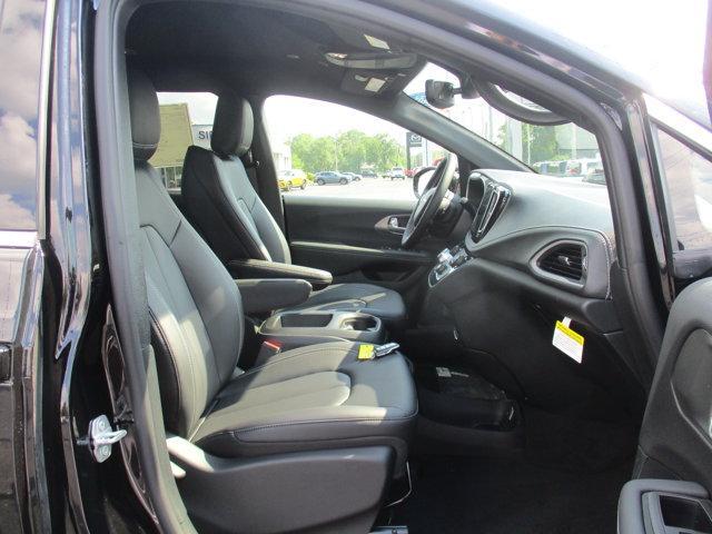 new 2026 Chrysler Pacifica car, priced at $43,495