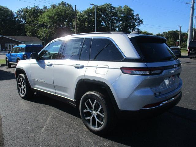 new 2025 Jeep Grand Cherokee car, priced at $44,495