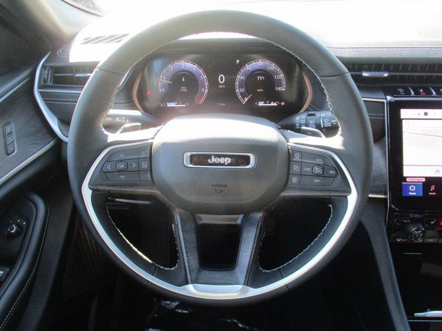 new 2025 Jeep Grand Cherokee car, priced at $44,495