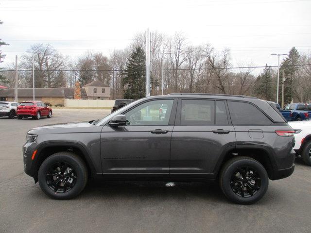 new 2025 Jeep Grand Cherokee car, priced at $42,995