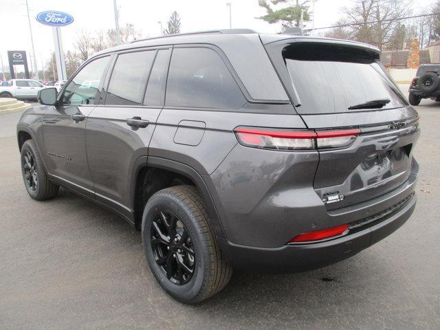 new 2025 Jeep Grand Cherokee car, priced at $42,995