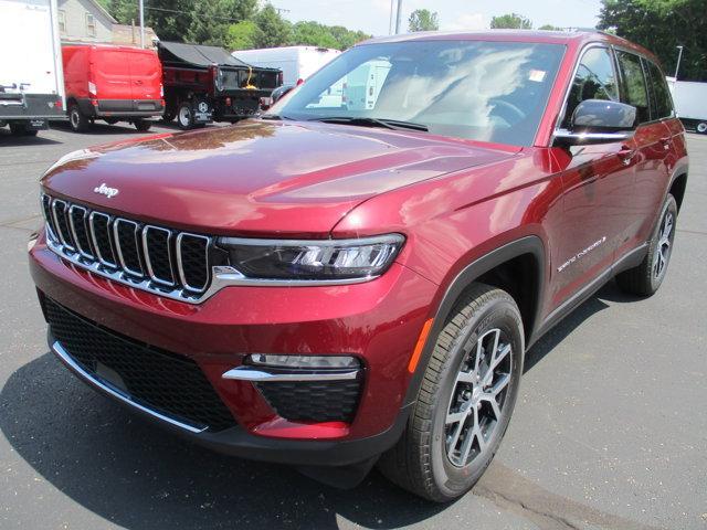 new 2025 Jeep Grand Cherokee car, priced at $44,495