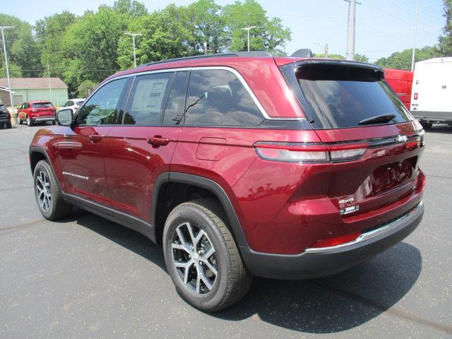 new 2025 Jeep Grand Cherokee car, priced at $44,495