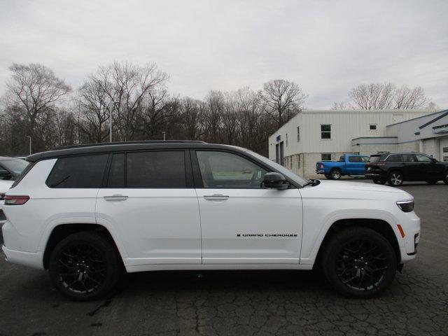 new 2025 Jeep Grand Cherokee L car, priced at $68,500