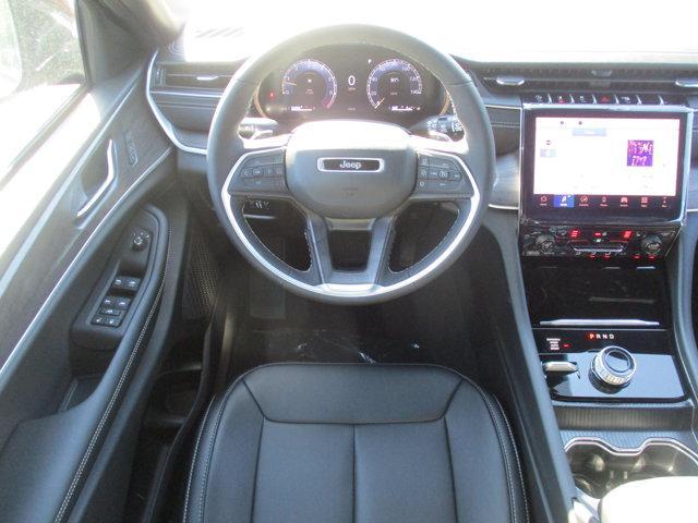 new 2025 Jeep Grand Cherokee car, priced at $44,495