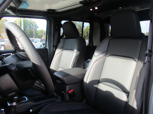 new 2025 Jeep Gladiator car, priced at $46,995