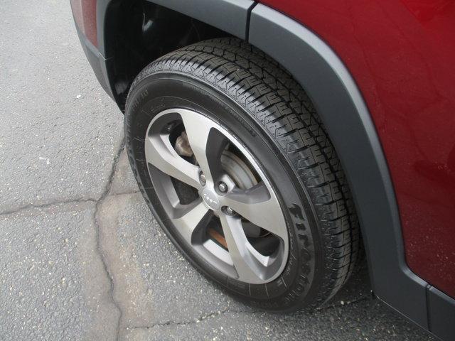used 2020 Jeep Cherokee car, priced at $23,995