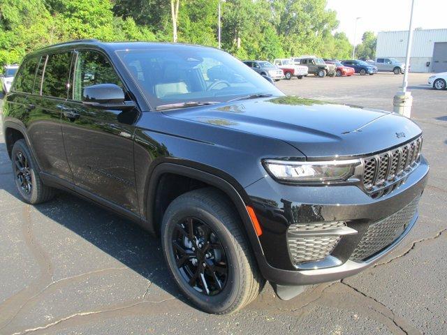 new 2024 Jeep Grand Cherokee car, priced at $43,495