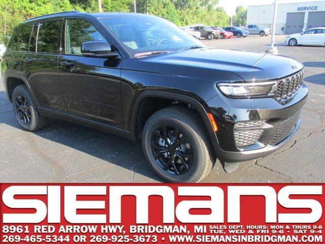 new 2024 Jeep Grand Cherokee car, priced at $43,495