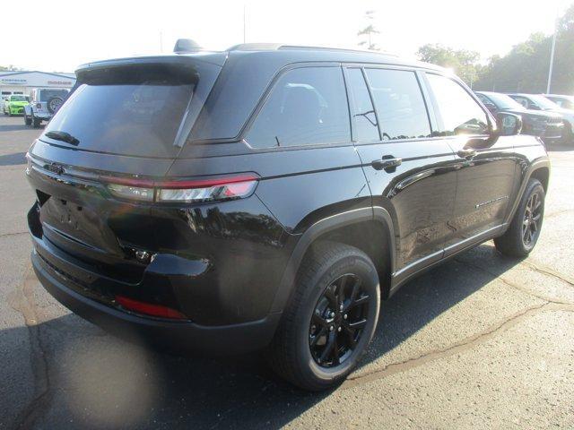 new 2024 Jeep Grand Cherokee car, priced at $43,495