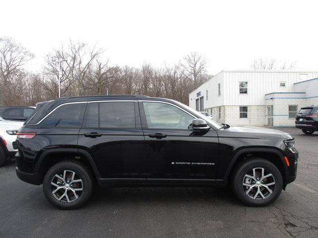 new 2024 Jeep Grand Cherokee car, priced at $42,995