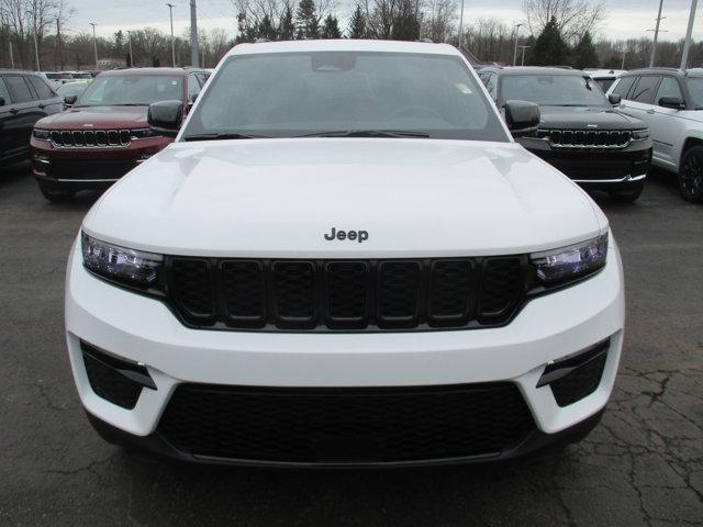 new 2025 Jeep Grand Cherokee car, priced at $49,425