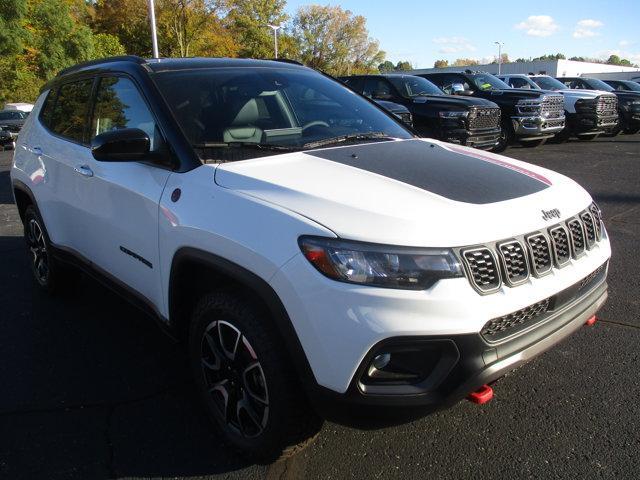 new 2026 Jeep Compass car, priced at $33,995