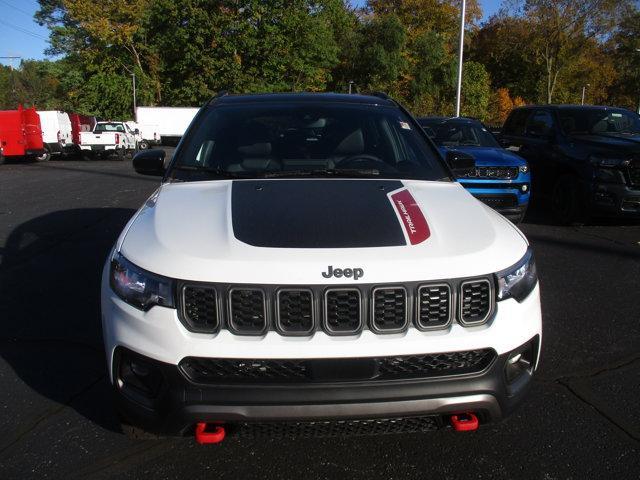 new 2026 Jeep Compass car, priced at $33,995