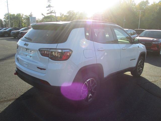 new 2026 Jeep Compass car, priced at $33,995