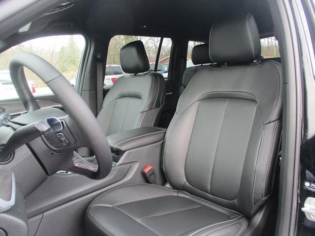 new 2025 Jeep Grand Cherokee car, priced at $47,495
