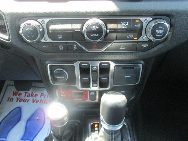 new 2025 Jeep Wrangler car, priced at $46,995