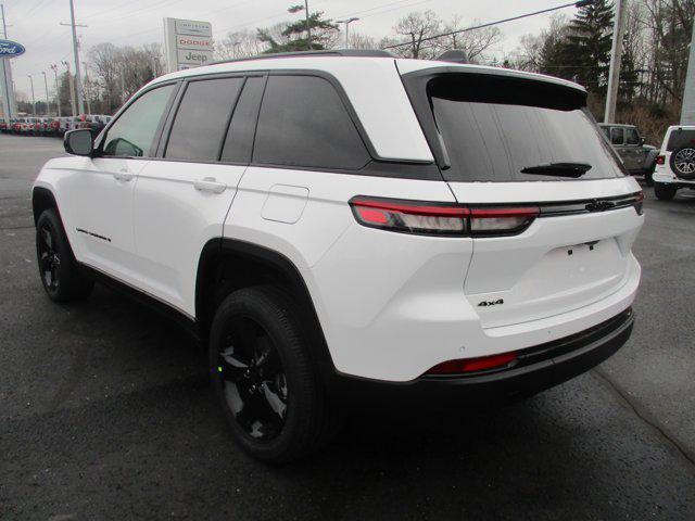 new 2024 Jeep Grand Cherokee car, priced at $43,995