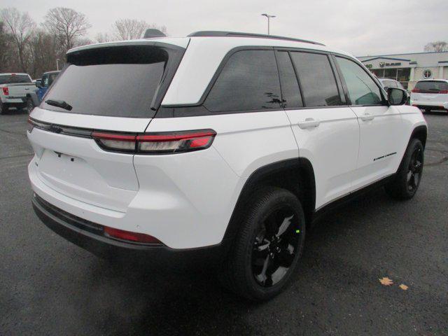 new 2024 Jeep Grand Cherokee car, priced at $43,995