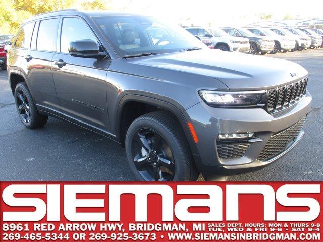 new 2025 Jeep Grand Cherokee car, priced at $46,995