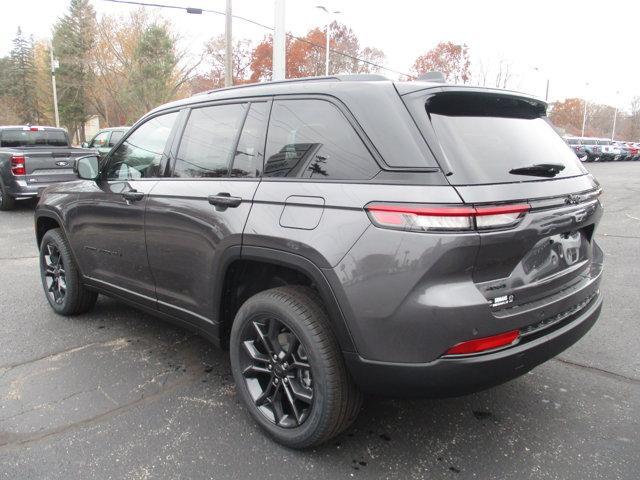 new 2025 Jeep Grand Cherokee car, priced at $49,995