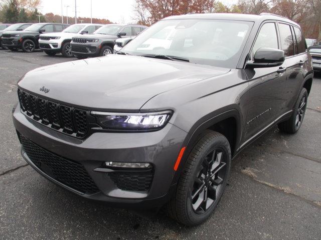 new 2025 Jeep Grand Cherokee car, priced at $49,995