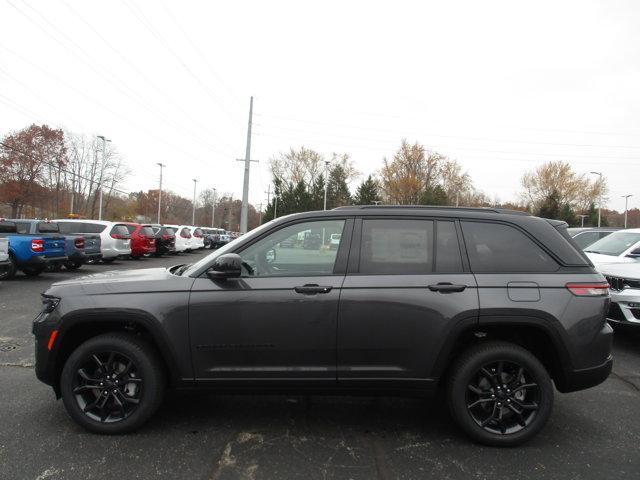 new 2025 Jeep Grand Cherokee car, priced at $49,995