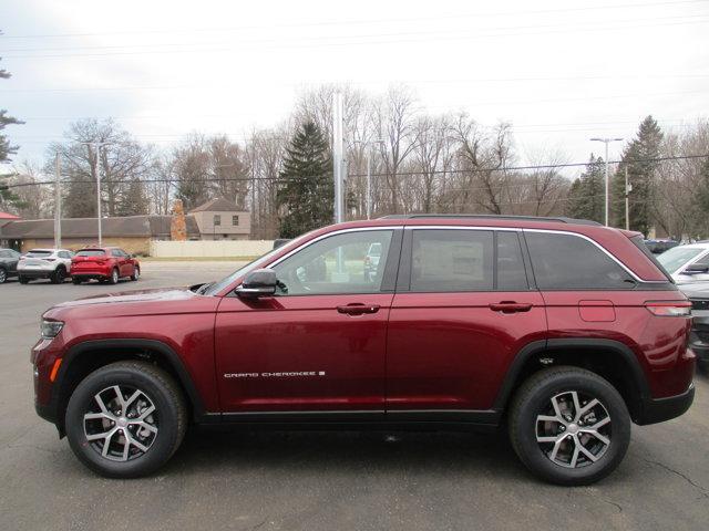 new 2025 Jeep Grand Cherokee car, priced at $43,995