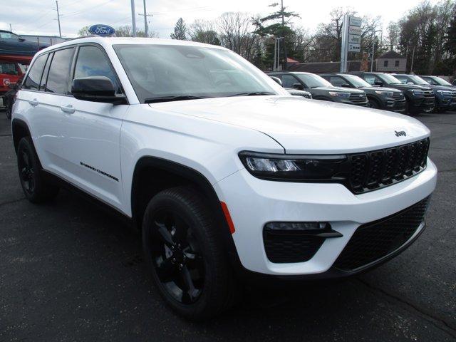 new 2024 Jeep Grand Cherokee car, priced at $49,695